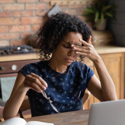 Don’t let your eyes down in lockdown – keep up your eye tests, says Optegra